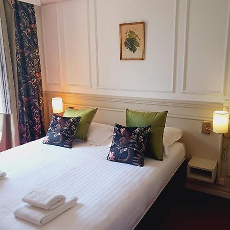 Logis Le Relais Imperial Hotel Saint-Vallier-de-Thiey Eksteriør billede