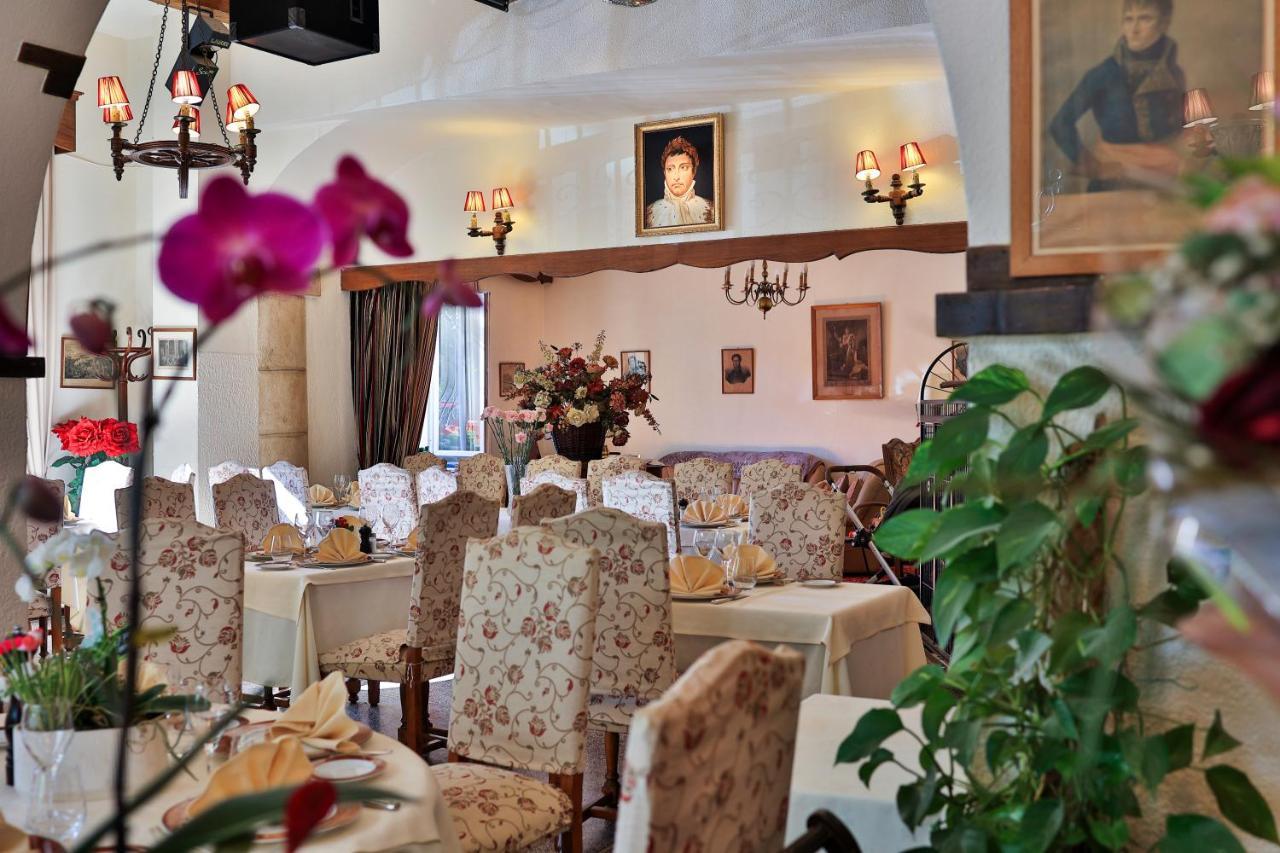 Logis Le Relais Imperial Hotel Saint-Vallier-de-Thiey Eksteriør billede