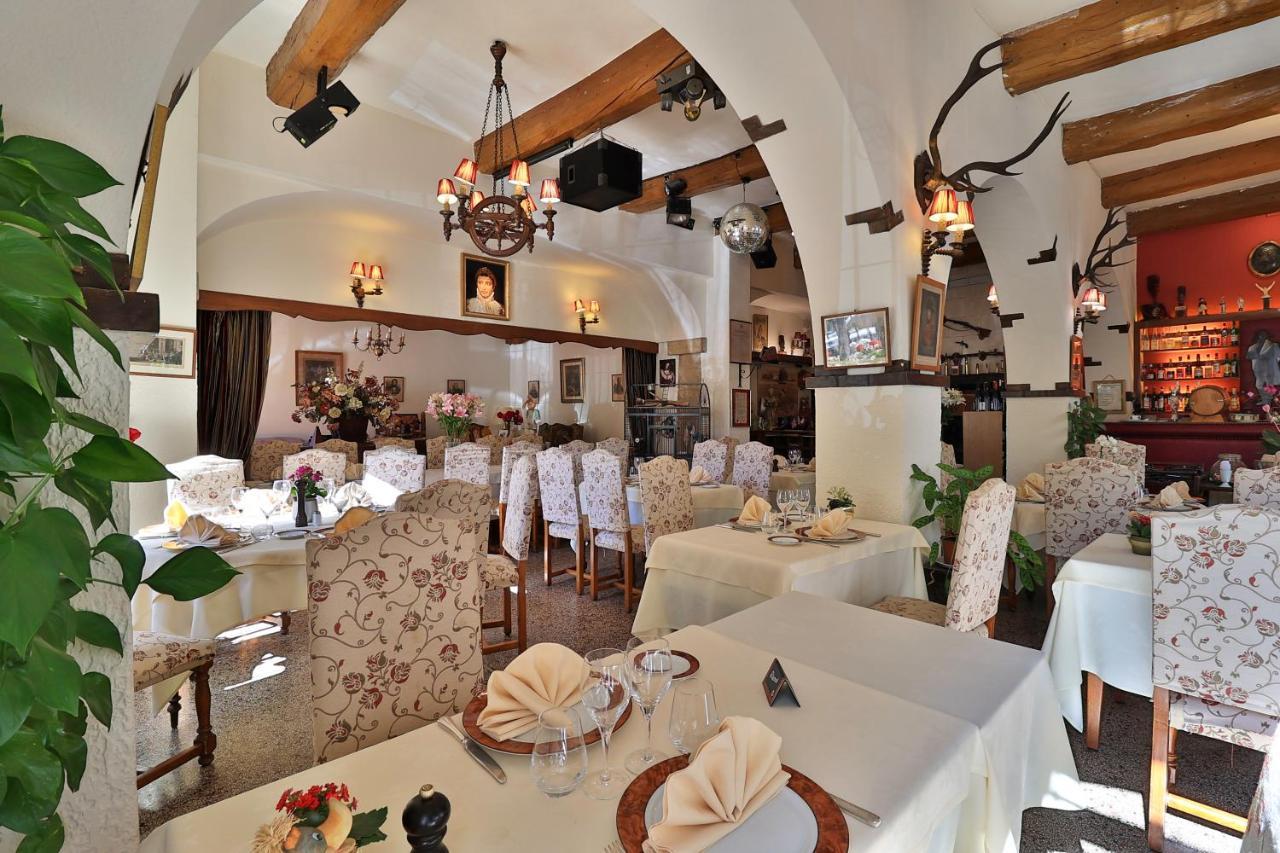Logis Le Relais Imperial Hotel Saint-Vallier-de-Thiey Eksteriør billede