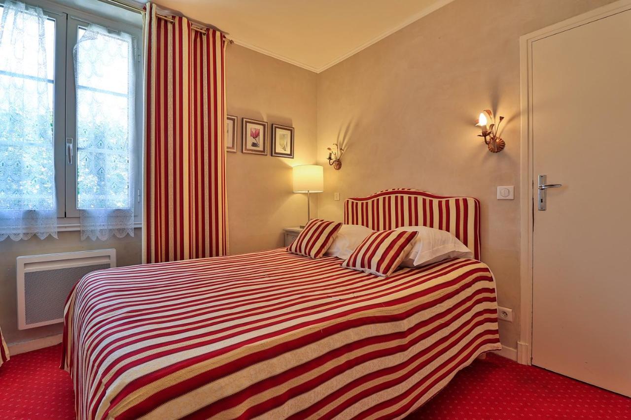 Logis Le Relais Imperial Hotel Saint-Vallier-de-Thiey Eksteriør billede