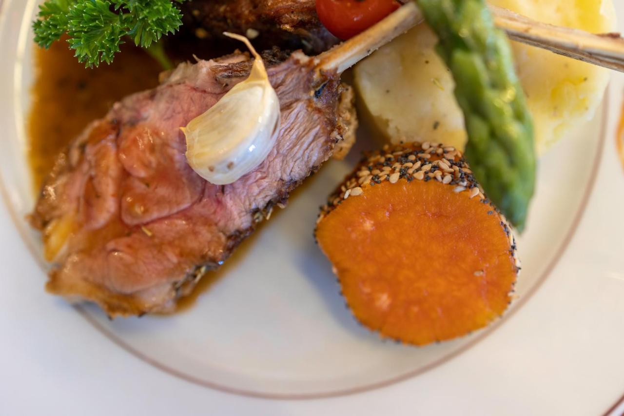 Logis Le Relais Imperial Hotel Saint-Vallier-de-Thiey Eksteriør billede