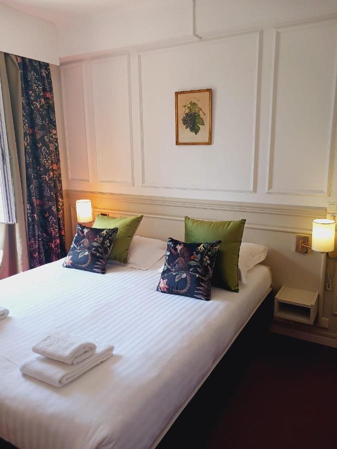 Logis Le Relais Imperial Hotel Saint-Vallier-de-Thiey Eksteriør billede