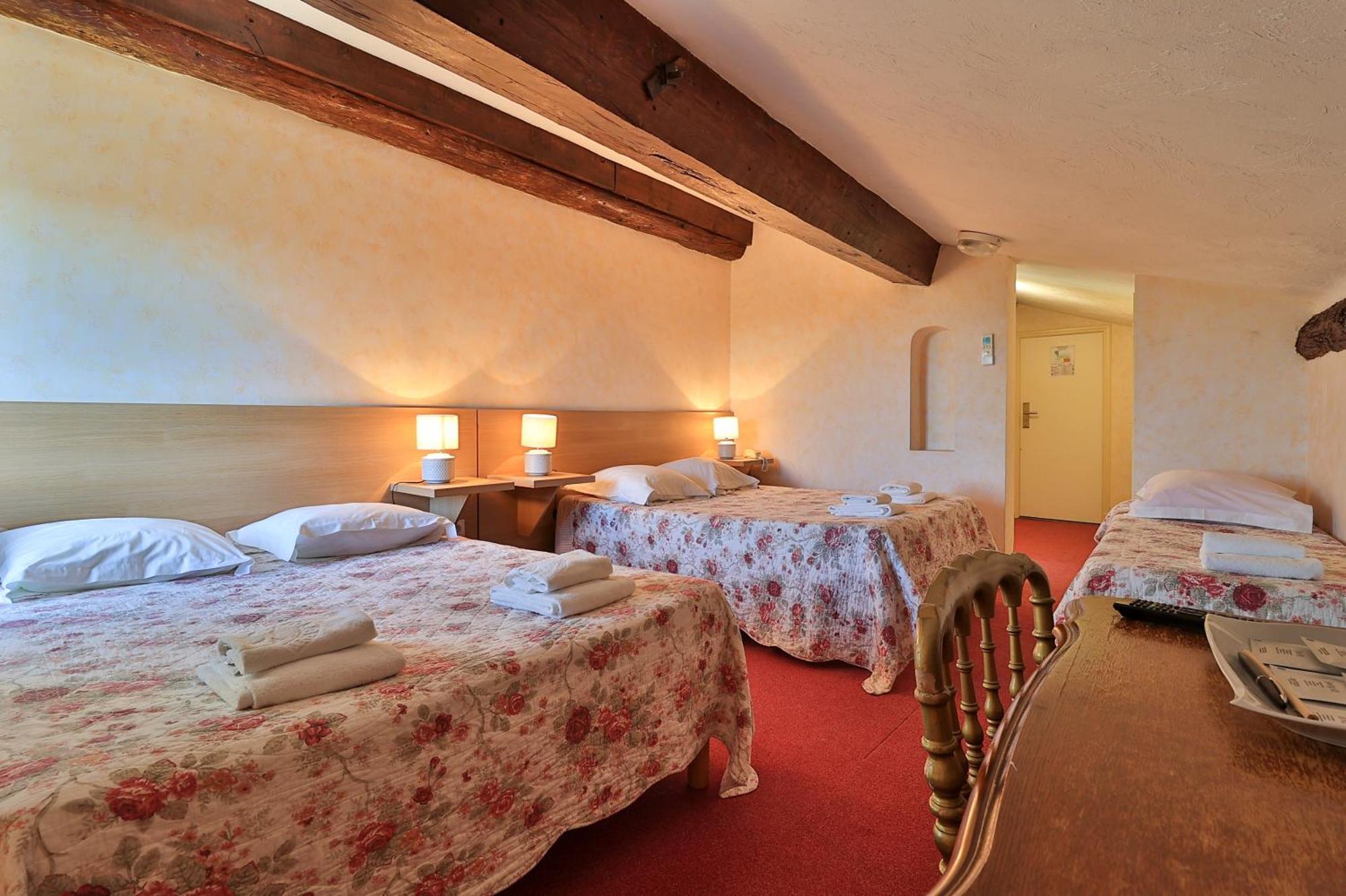 Logis Le Relais Imperial Hotel Saint-Vallier-de-Thiey Eksteriør billede