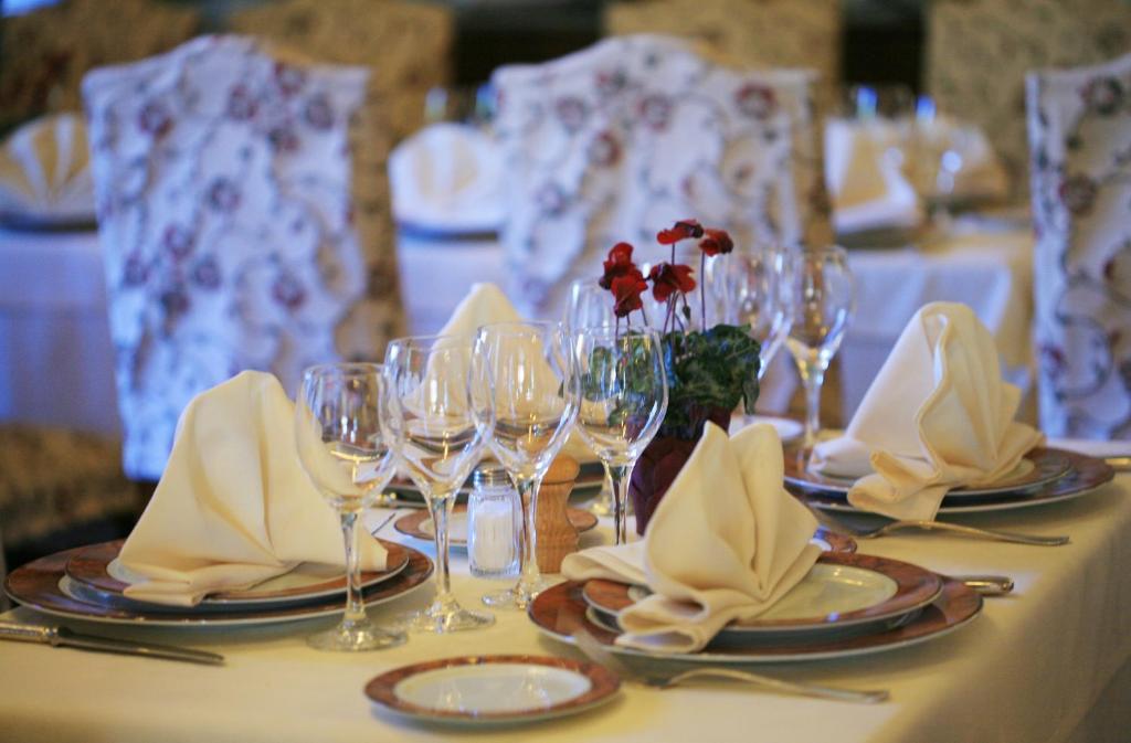 Logis Le Relais Imperial Hotel Saint-Vallier-de-Thiey Eksteriør billede