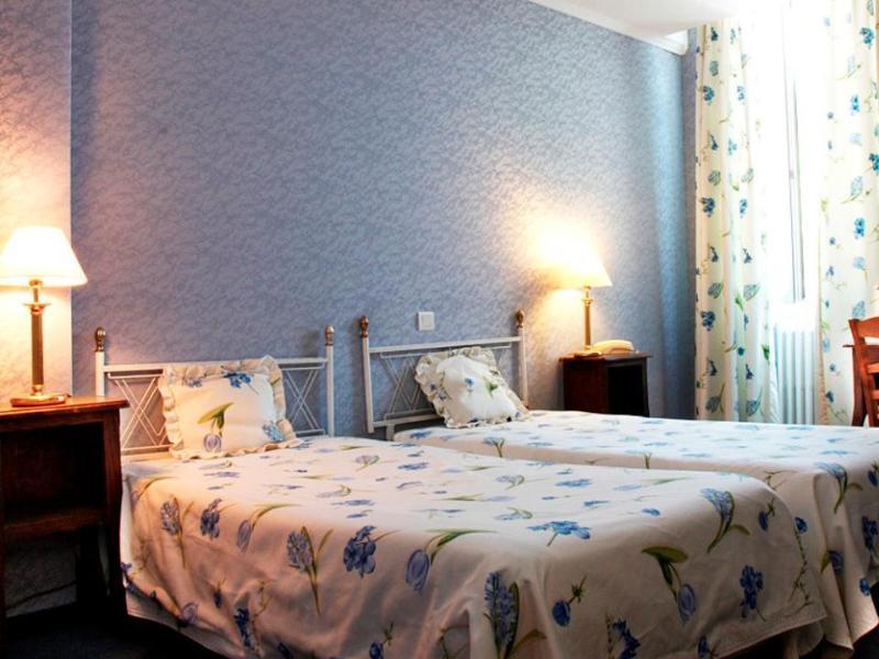 Logis Le Relais Imperial Hotel Saint-Vallier-de-Thiey Eksteriør billede